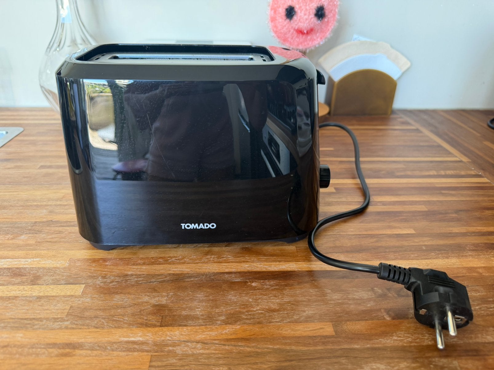 Compact Tomado Toaster Black - Good as New, Ophalen of Verzenden, Zo goed als nieuw, Uitneembare kruimellade