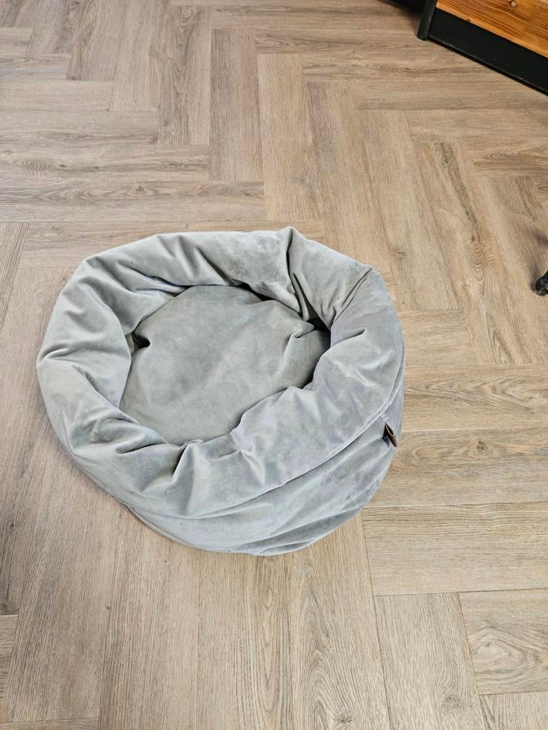 Designed by Lotte kattenmand – nagenoeg nieuw, Ophalen, Zo goed als nieuw
