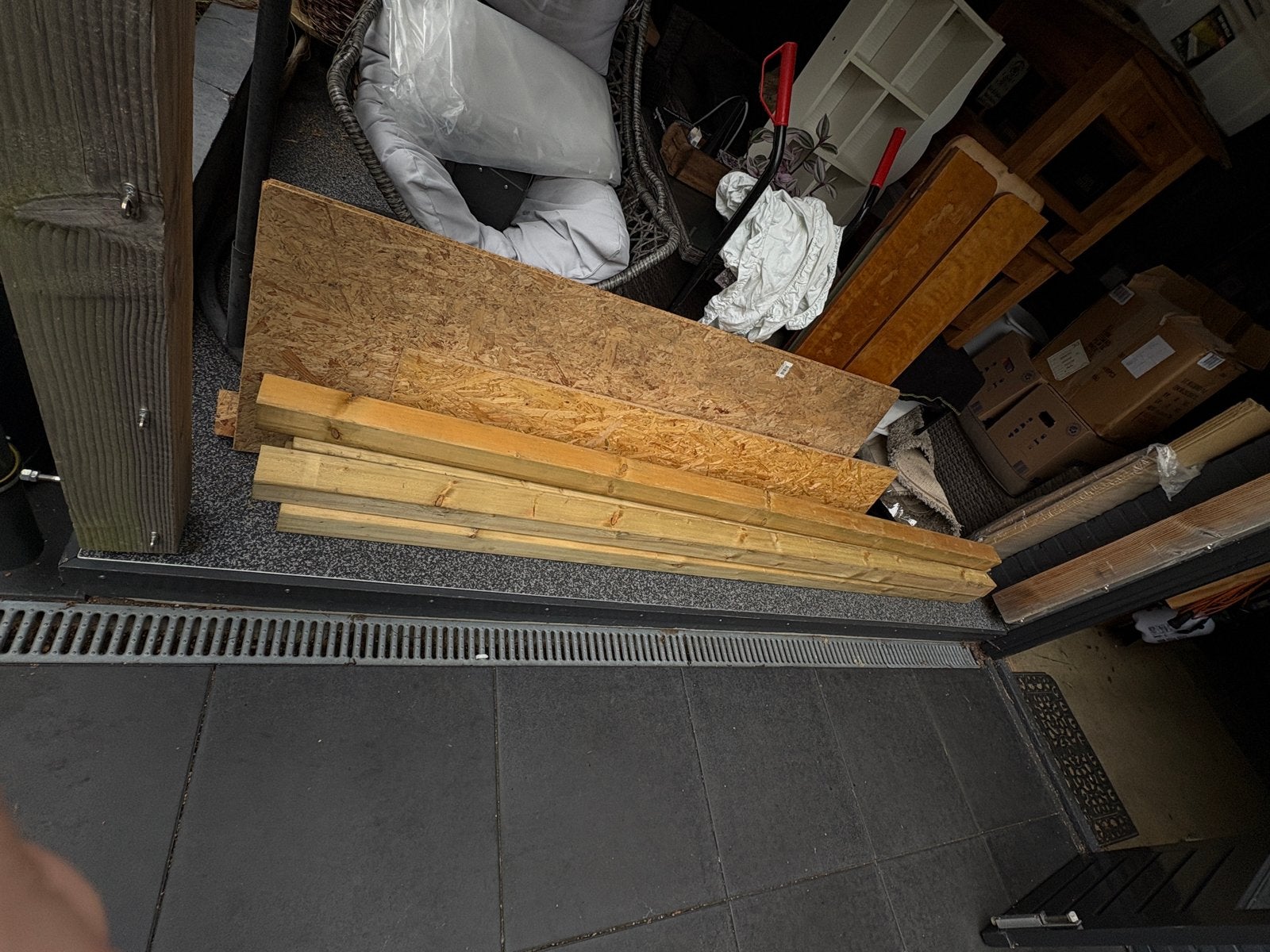 5 Tuinpalen 85x85mm x 270cm nieuw en droog, Doe-het-zelf en Verbouw, Gebruikt, Grenen, 250 tot 300 cm, 50 mm of meer