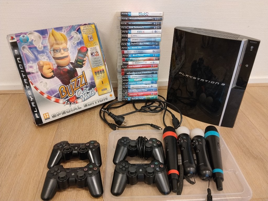 PlayStation 3 met controllers en spellen, Spelcomputers en Games, Ophalen, Phat, Met 3 controllers of meer, Gebruikt