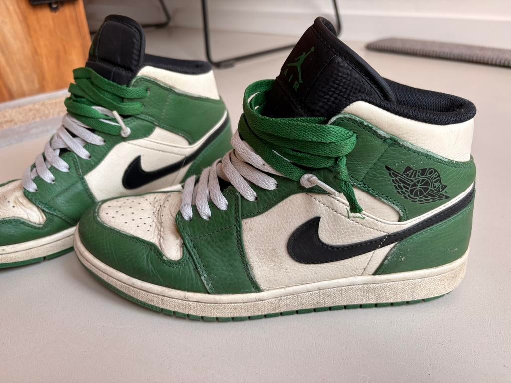 Nike jordan 1 maat 43 groen wit zwart, Overige kleuren, Ophalen of Verzenden, Sneakers of Gympen, Gedragen