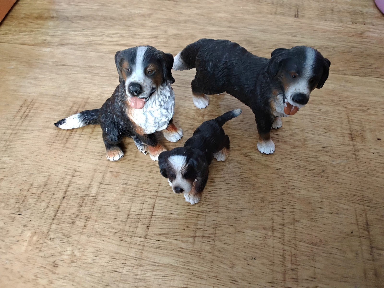 Schleich honden, familie Berner Senners., Ophalen of Verzenden, Zo goed als nieuw, Hond of Kat, Beeldje of Figuurtje