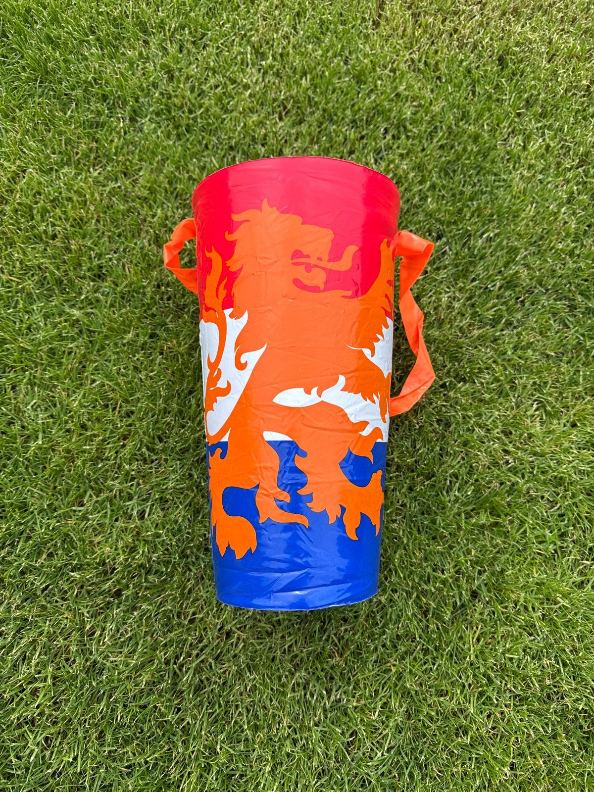 Oranje trommel met Nederlandse leeuw - Feestartikel, Ophalen, Gebruikt, Feestartikel, Oranje of Koningsdag