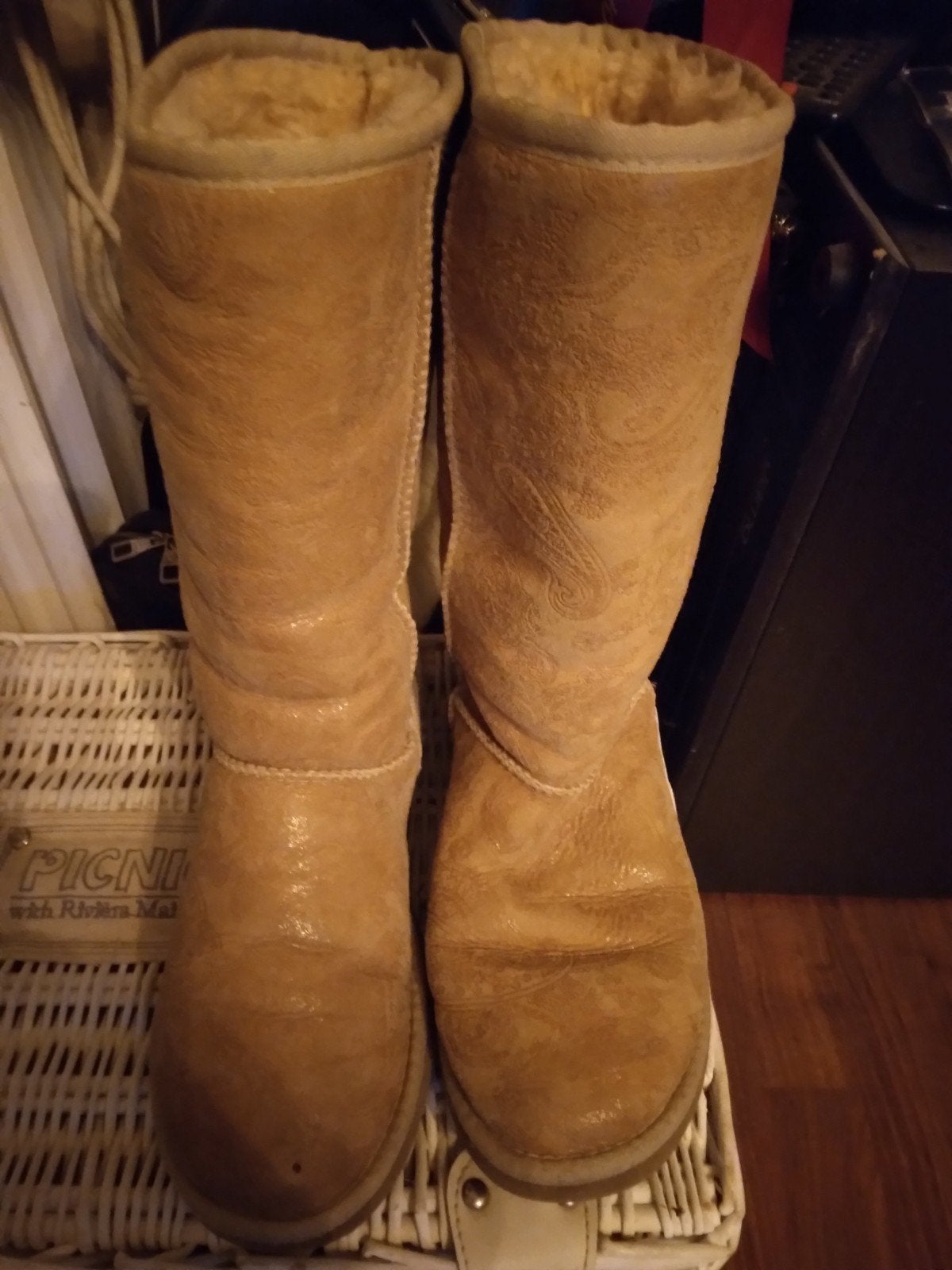 UGG, Hoge laarzen, Beige, Ophalen of Verzenden, Gedragen