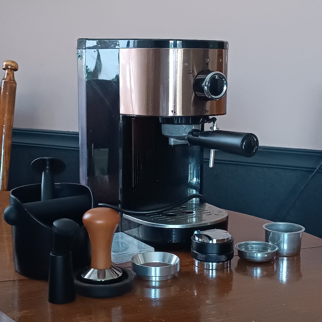 Espressomachine Bestron -  met accessoires, Ophalen, Gebruikt, Espresso apparaat, Afneembaar waterreservoir