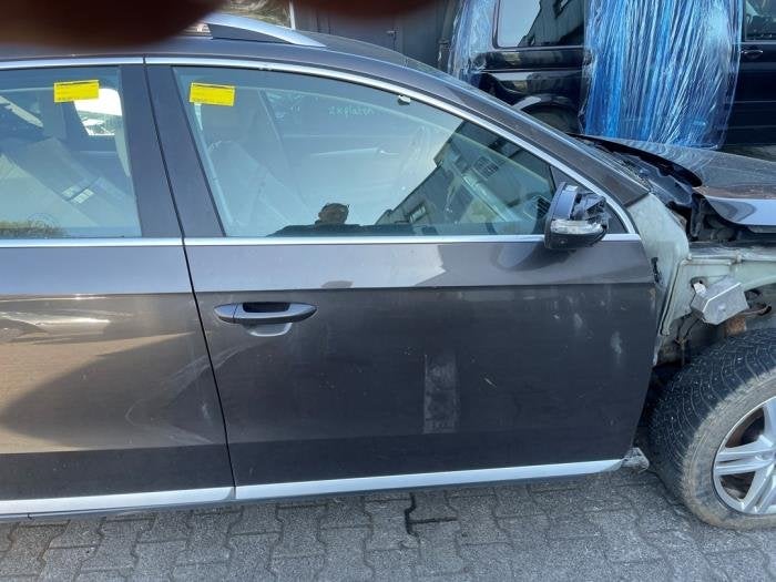 Portier 4Deurs rechts-voor van een Volkswagen Passat (LB8R), Gebruikt, -, -, Ophalen of Verzenden
