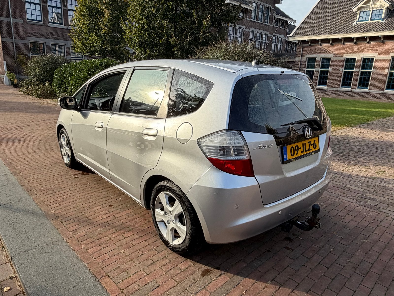 Foto 5 van Honda Jazz 1.4 AUT 2009 Grijs
