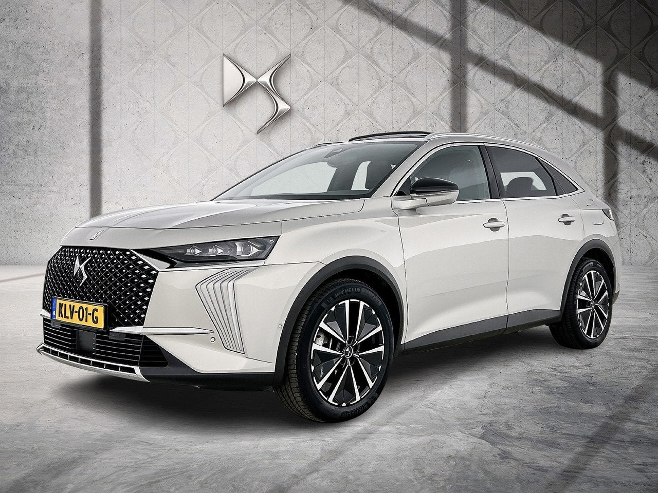 DS DS 7 E-Tense 300pk Automaat 4x4 Rivoli | Rijklaar | Panor, Automaat, 77 km/l, Gebruikt, 4 cilinders