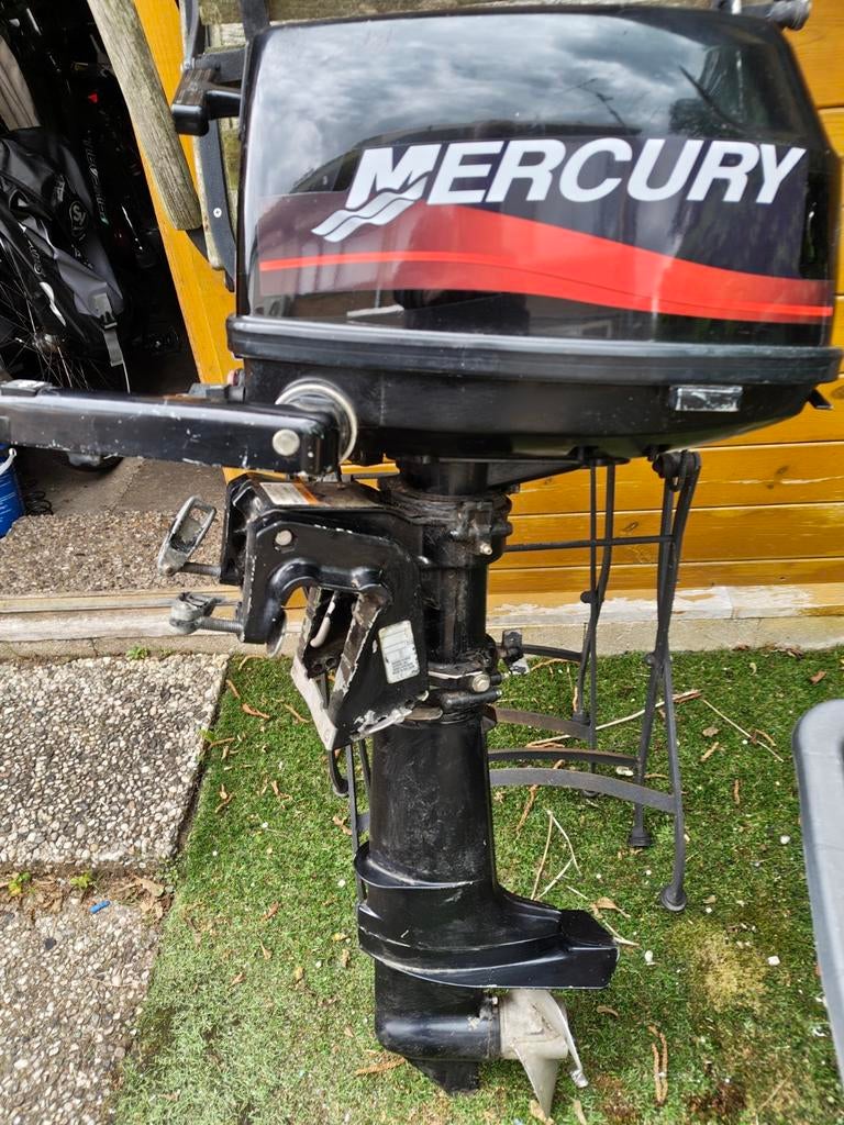 Mercury
5 pk
Type: 4-takt buitenboordmotor, Ophalen, Benzine, 5 tot 10 pk