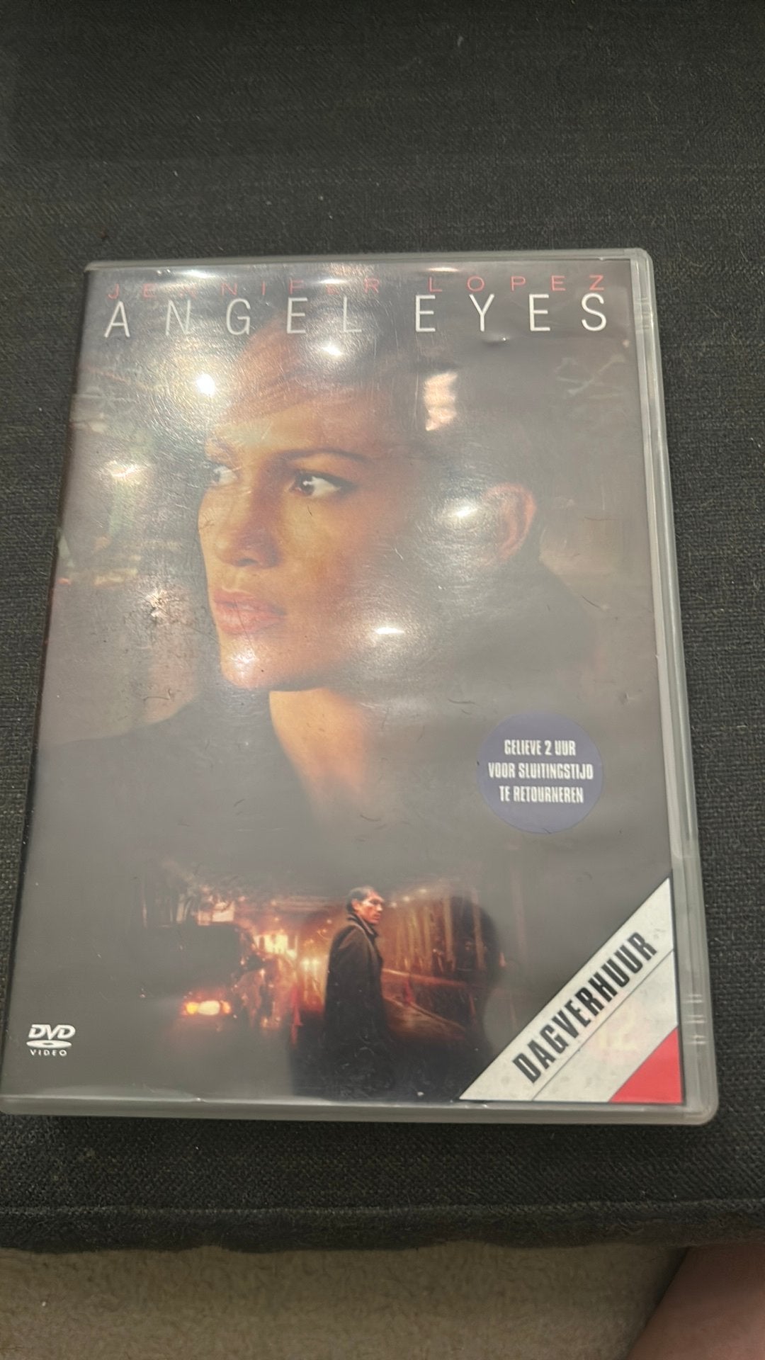 Angel eyes, Vanaf 16 jaar, Ophalen of Verzenden, Gebruikt, Actiethriller