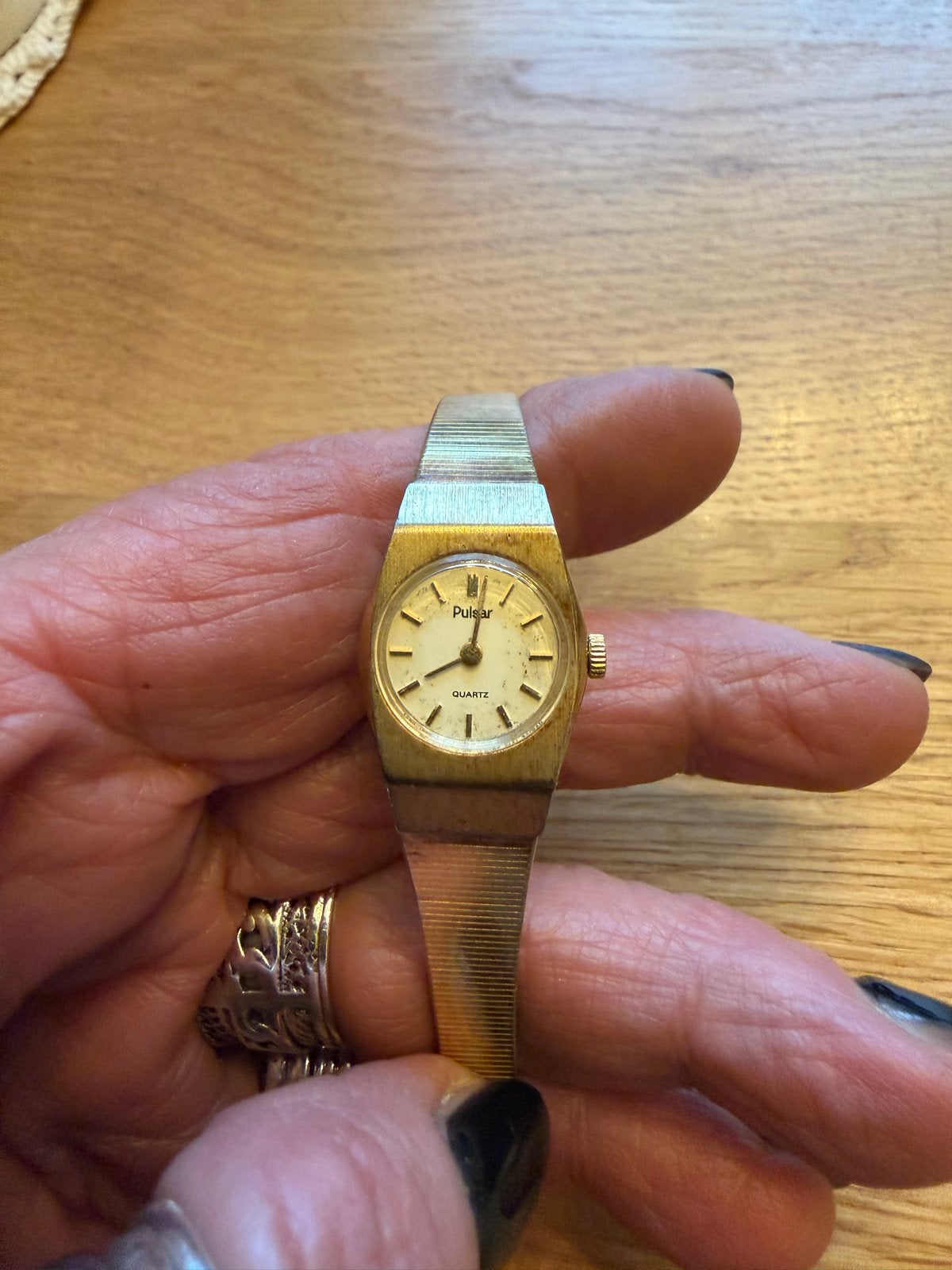 Vintage Pulsar Quartz Dameshorloge Goudkleurig, Overige merken, Gebruikt, Polshorloge, Ophalen of Verzenden