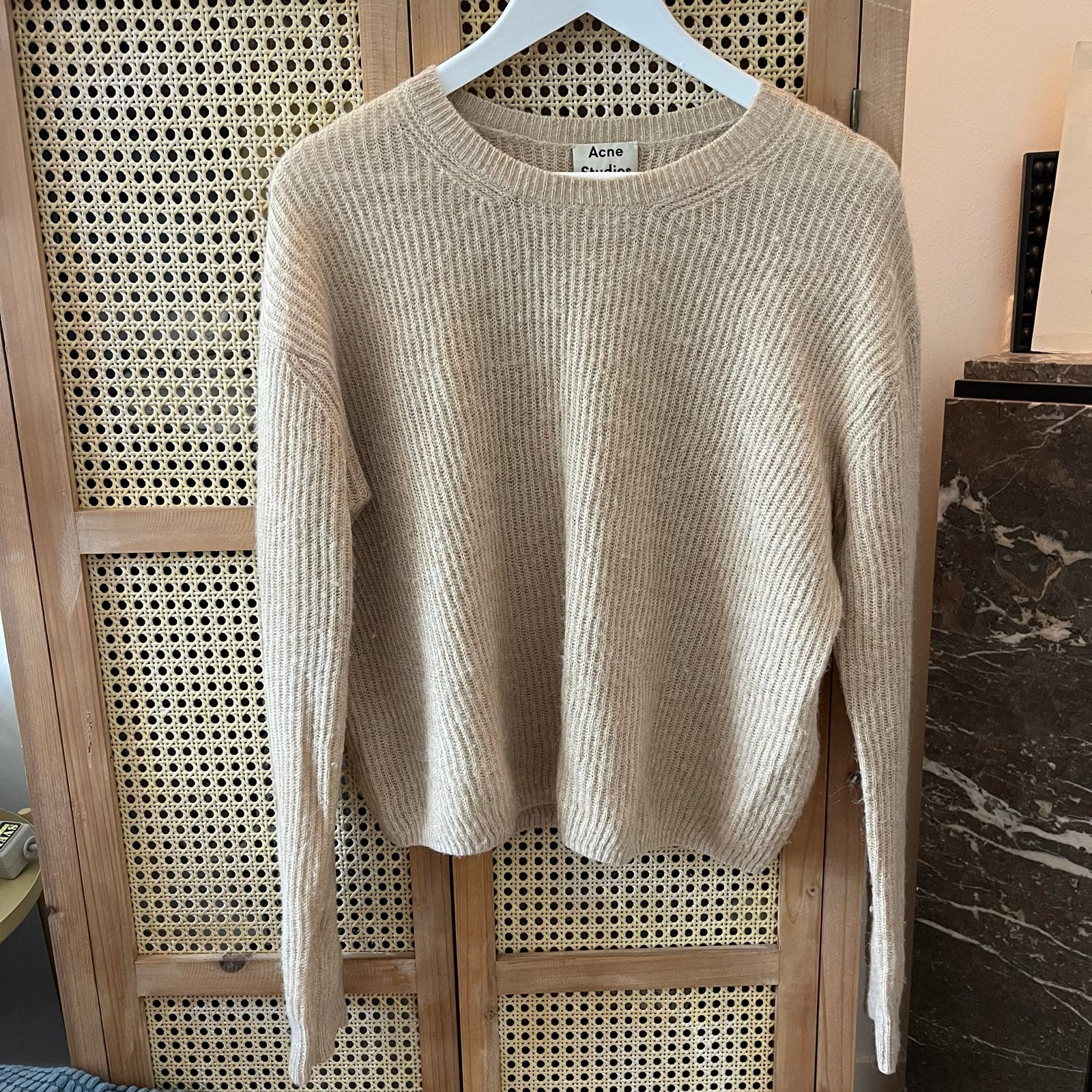Acne Studios Trui - Beige Gebreide Sweater, Ophalen of Verzenden, Gedragen, Maat 38/40 (M), Beige