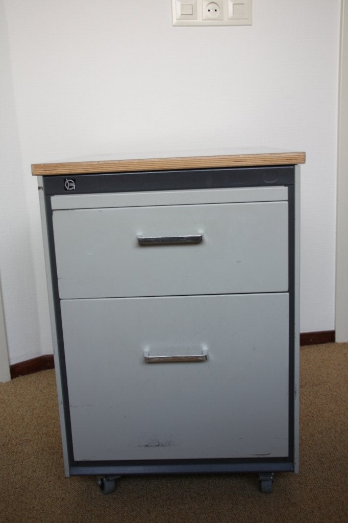 Gispen Vintage, industrieel Ladeblok / Ladekast. Twee lades., Ophalen, Minder dan 50 cm, Gebruikt, 1 of 2 laden