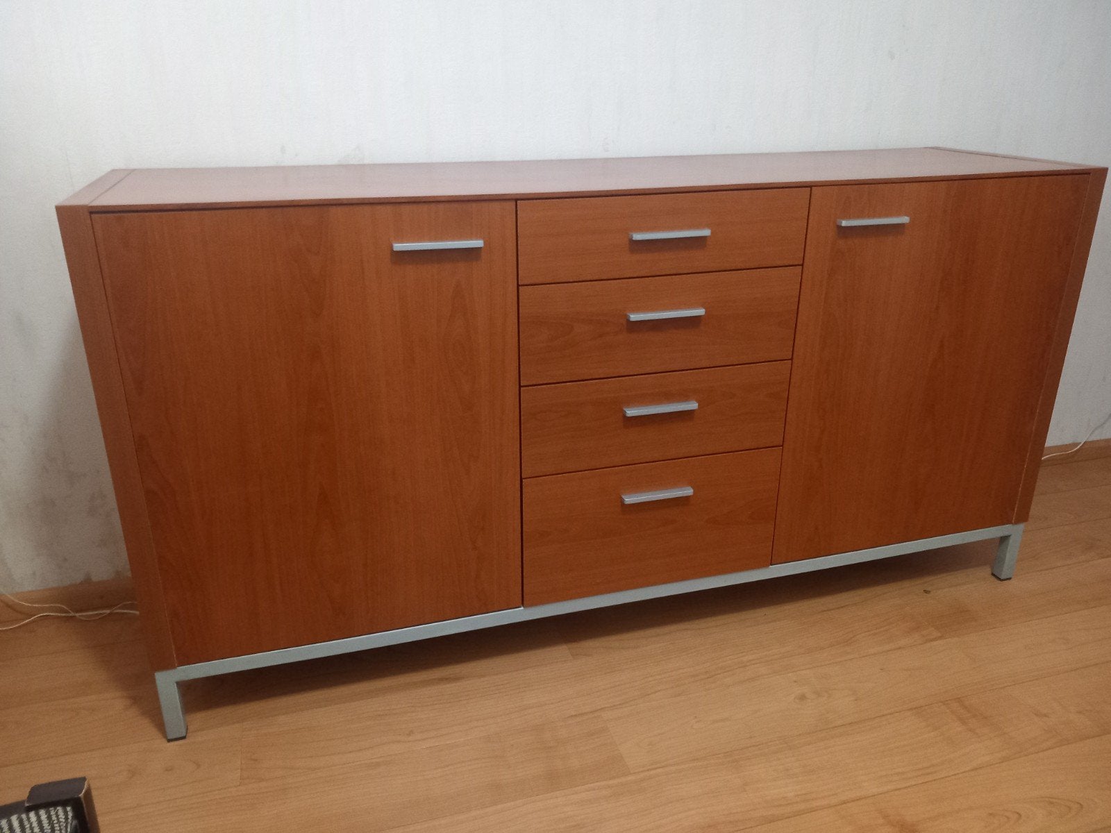 Dressoir, Ophalen, Gebruikt, Met deur(en), 150 tot 200 cm