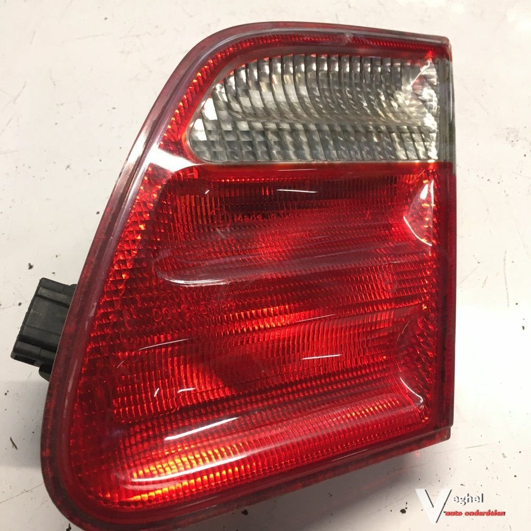 Mercedes W210 2001 Wagennr 2500062 Achterlicht in klep Links, Auto-onderdelen, Verlichting, Gebruikt, -, -, Ophalen of Verzenden