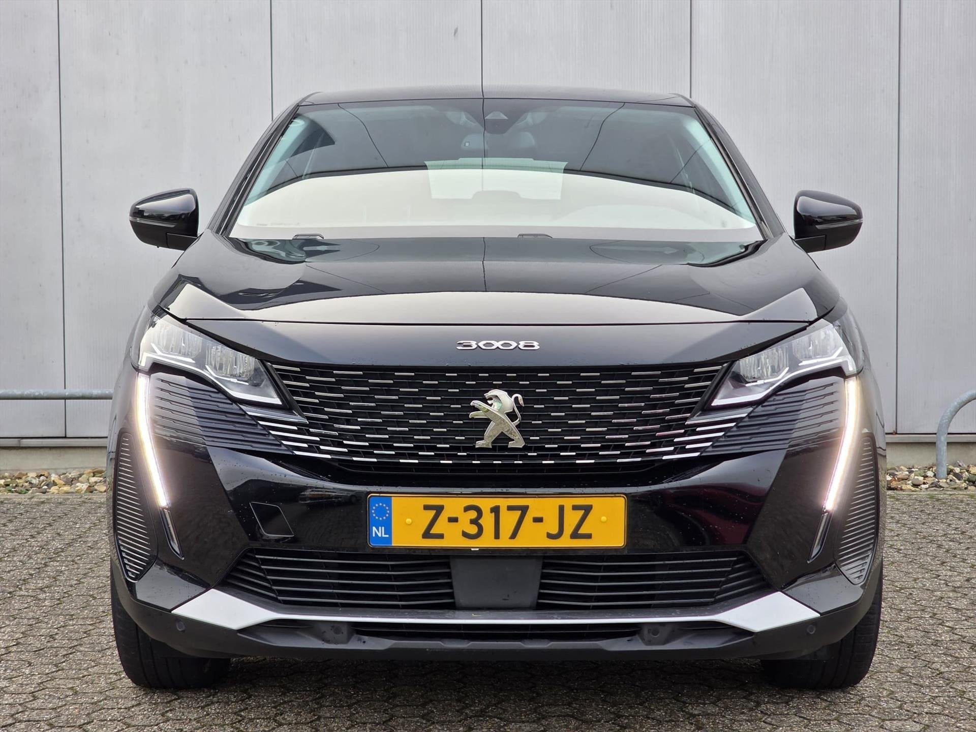 Peugeot 3008 130pk Active Automaat | Summer Deals | Navigati, Auto's, Stof, Gebruikt, 1199 cc, Zwart