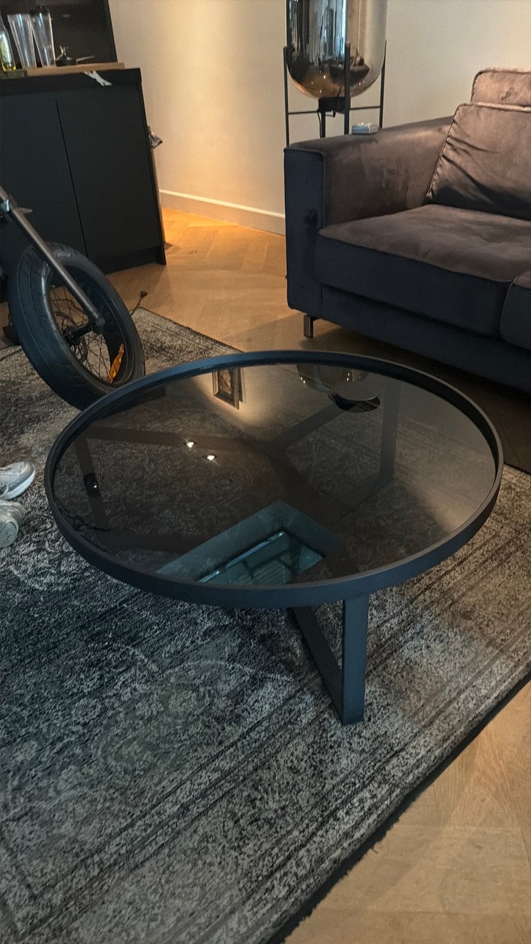 Ronde salontafel met driepoot, Ophalen, Zo goed als nieuw, Rond, 50 tot 100 cm