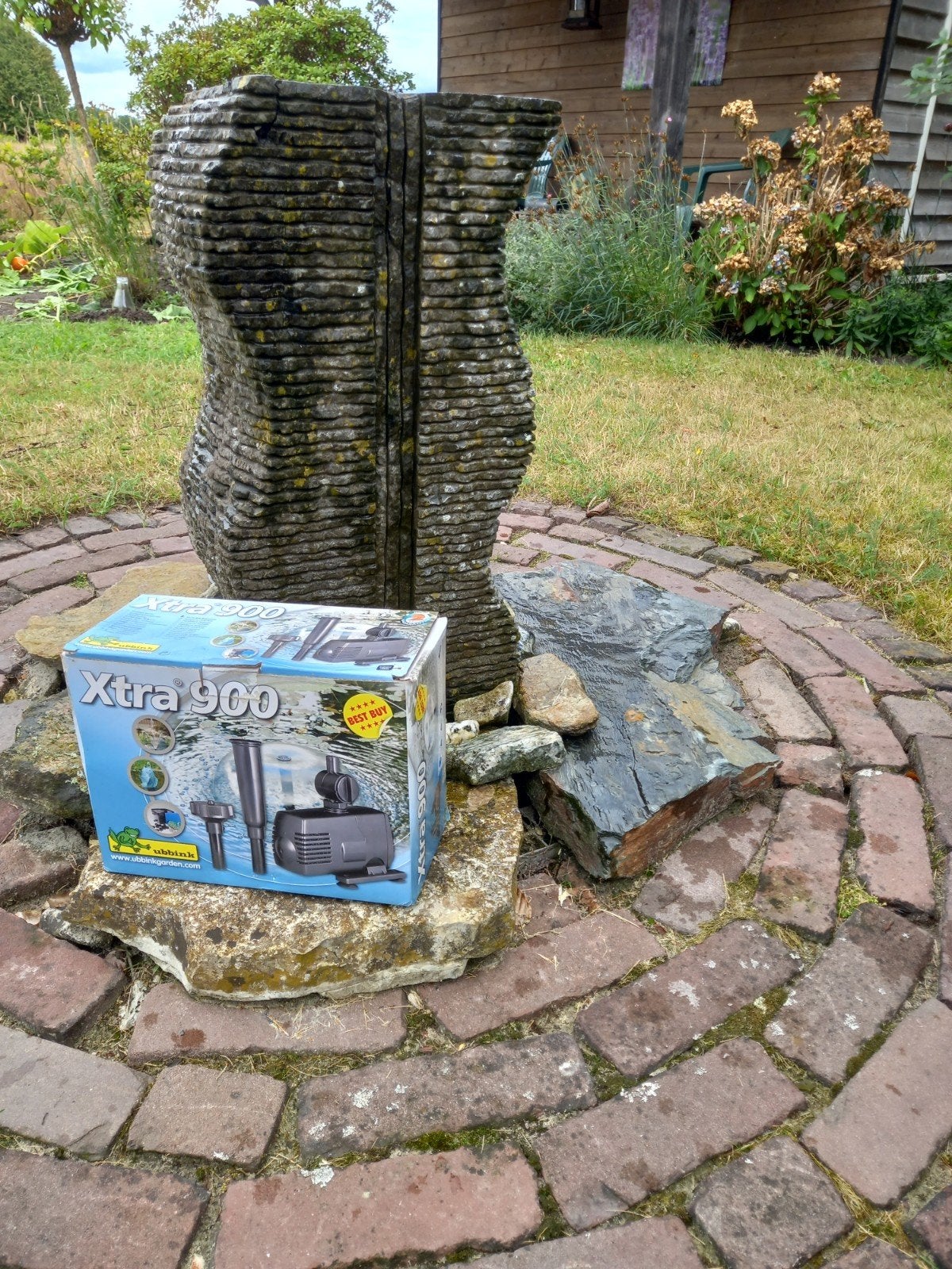 Waterornament met pomp, Ophalen, Zo goed als nieuw, Hardsteen, Waterornament