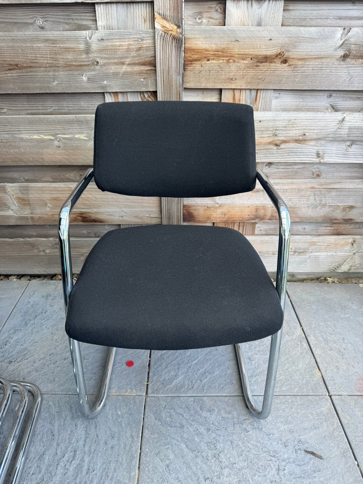 Set van 4 Markant stoelen - Zwart stof met chroom, Ophalen, Gebruikt, Zwart, Vier