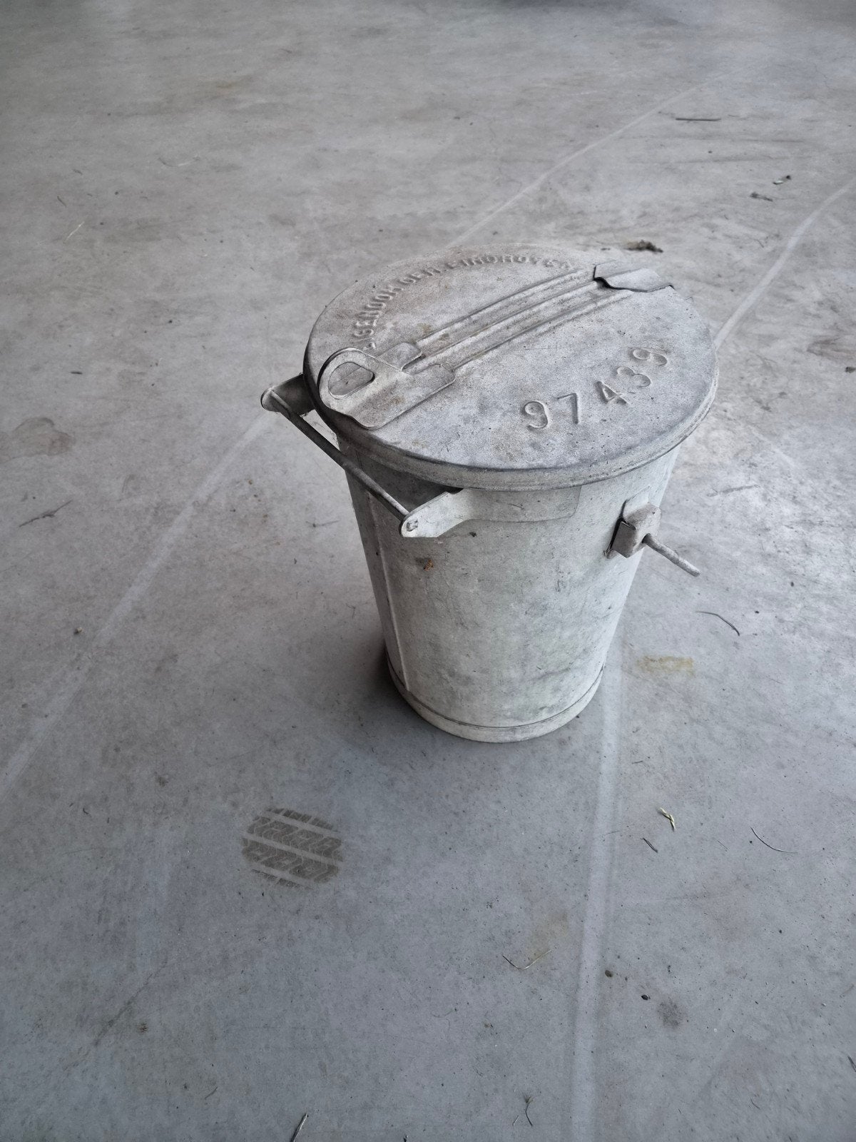 Vintage metalen emmer met deksel - Industriële look, Ophalen