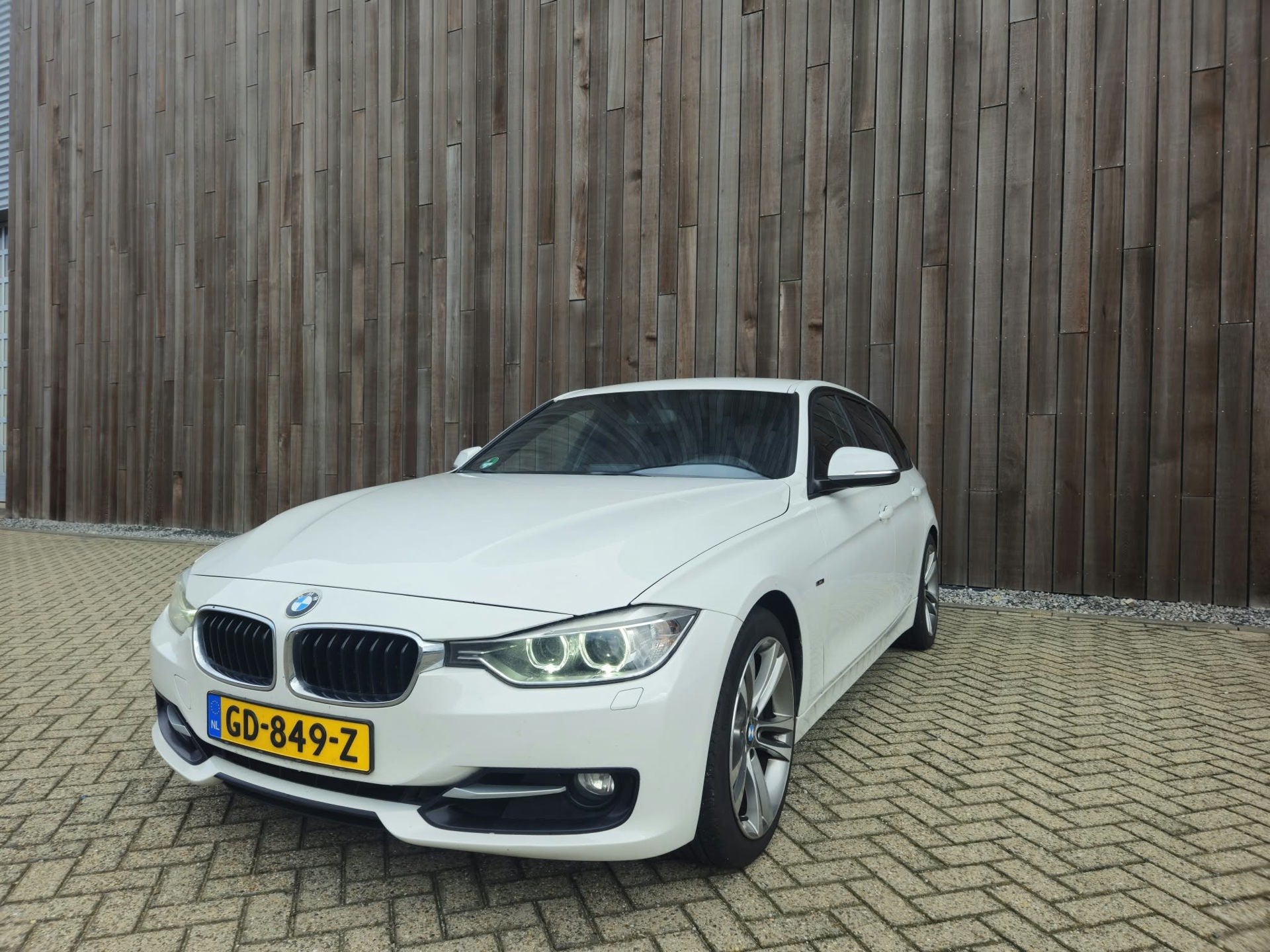 BMW 3-serie Touring 330d High Executive Automaat, Auto's, Automaat, Euro 5, Achterwielaandrijving, 2993 cc