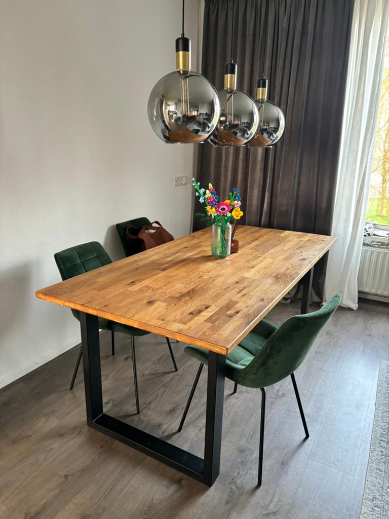 Robuuste eettafel met houten blad en metalen onderstel, Huis en Inrichting, Tafels | Eettafels, Gebruikt, 50 tot 100 cm, 150 tot 200 cm