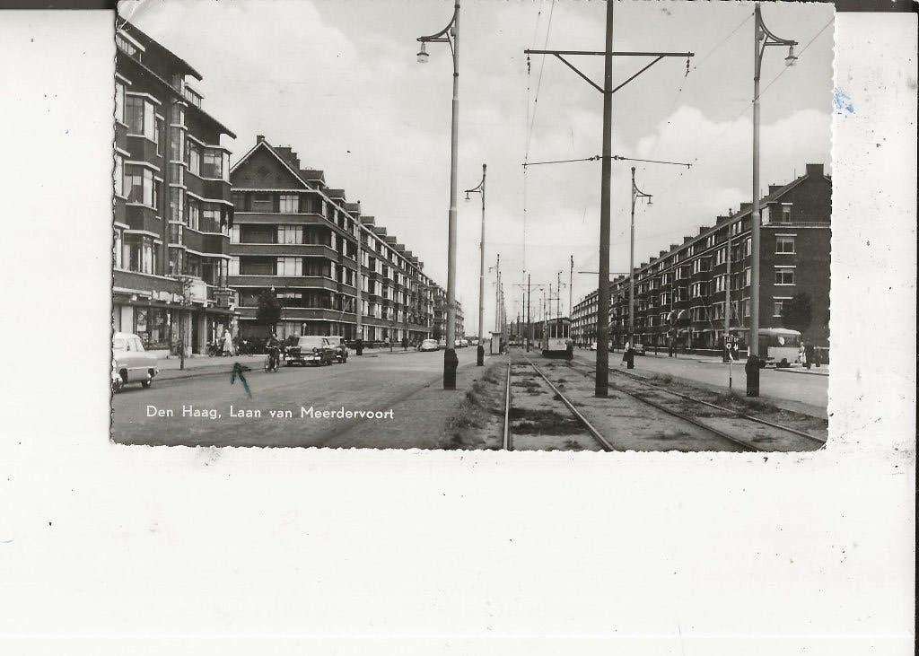 Den Haag Laan van Meerdervoort met tram 12-1-1962, Ophalen of Verzenden, 1960 tot 1980, Gelopen, Zuid-Holland