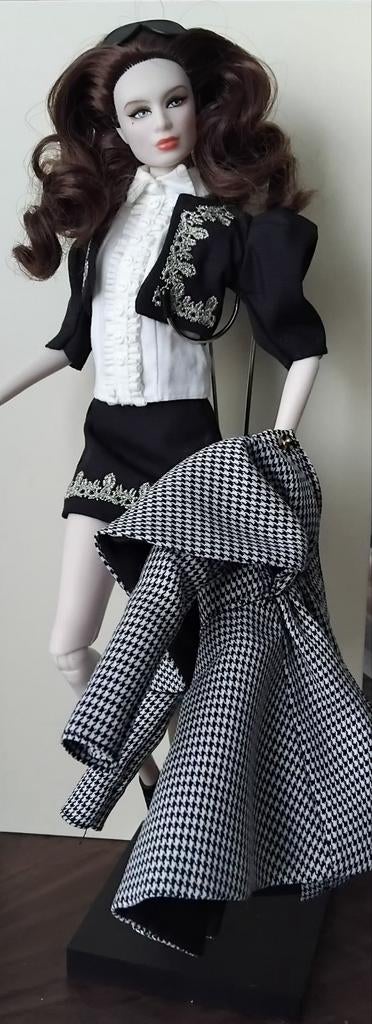 Barbie Fashion Model Doll Spanish Delight, Ophalen of Verzenden, Nieuw, Fashion Doll