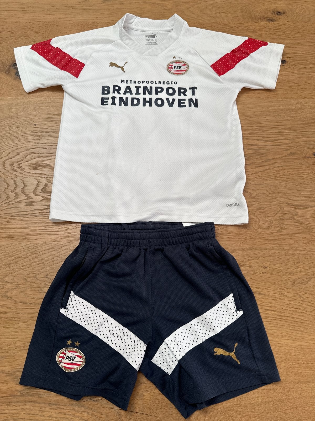 Origineel PSV trainingsoutfit shirt (140) en broekje (128), Ophalen of Verzenden, Gebruikt, Jongen of Meisje