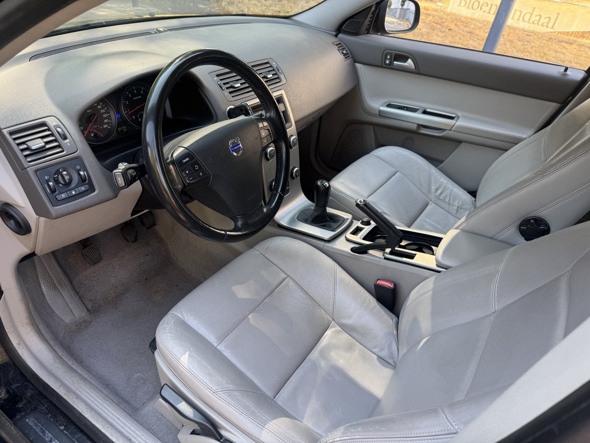 Volvo V50 1.6 Edition II, VOLLEDER, FACELIFT (bj 2009), Auto's, Voorwielaandrijving, 101 pk, Gebruikt, 4 cilinders