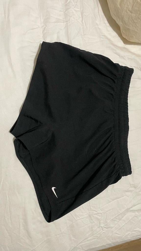 Nike running shorts, Ophalen of Verzenden, Zo goed als nieuw, Maat 36 (S), Zwart
