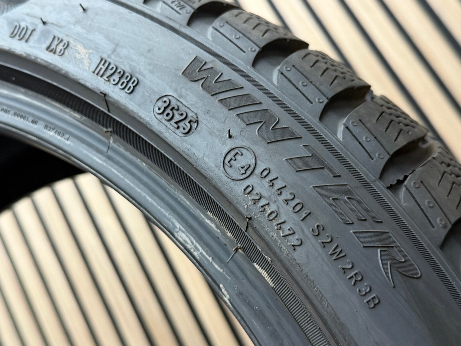 ZGAN! 4X 255/40/20 Pirelli Sottozero3 AO 3625 Winterbanden, Auto-onderdelen, Banden en Velgen, Ophalen, 255 mm, ., Winterbanden
