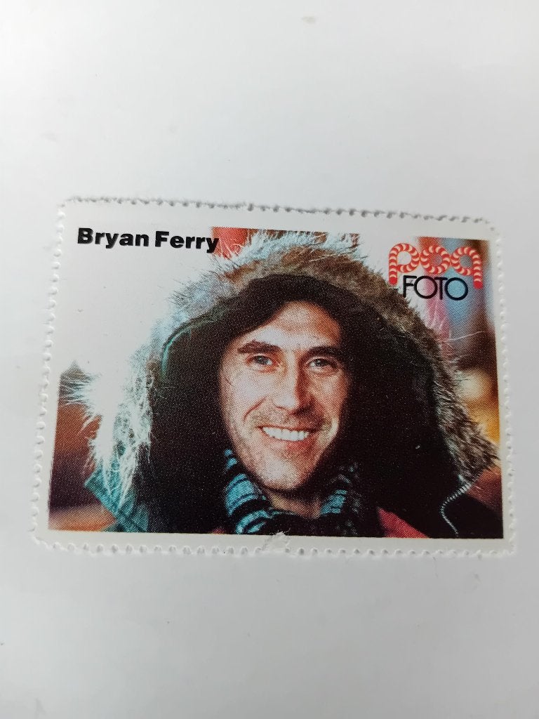 Bryan Ferry sluitzegel Pop foto 5,5x4cm, Verzamelen, Ophalen of Verzenden, Zo goed als nieuw, Foto of Kaart
