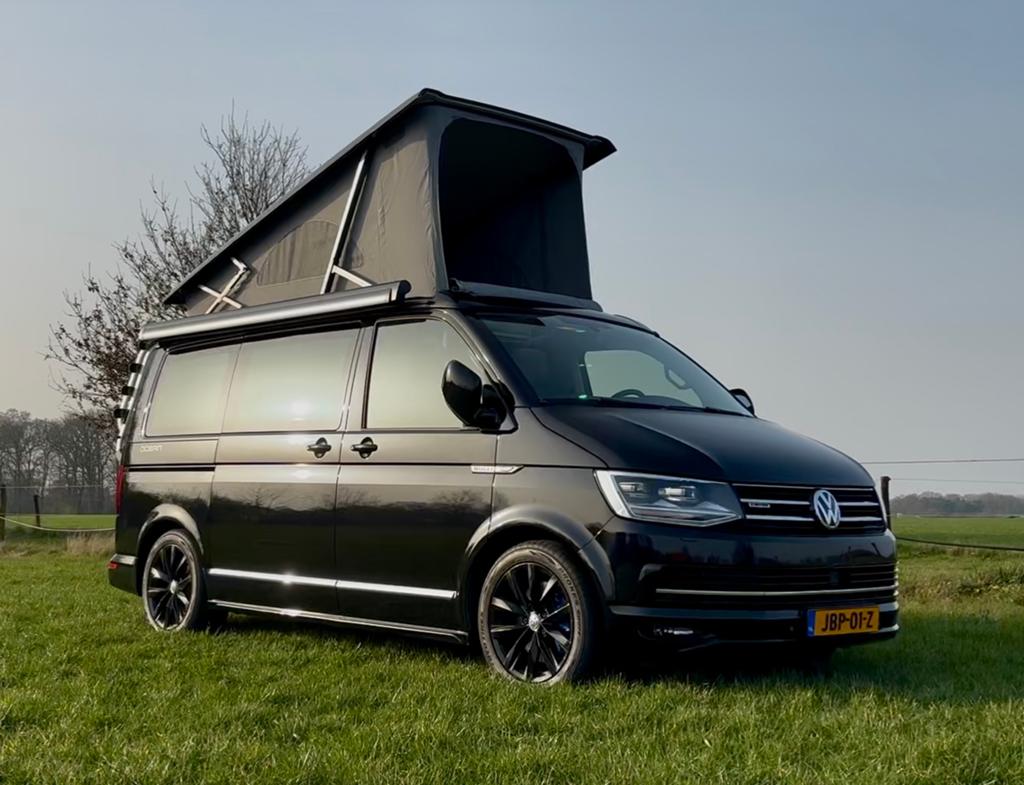 VW California ocean Bulli 199PK DSG 4motion zwart bomvol!, Automaat, Volkswagen, Watertank (Schoon), Bedrijf