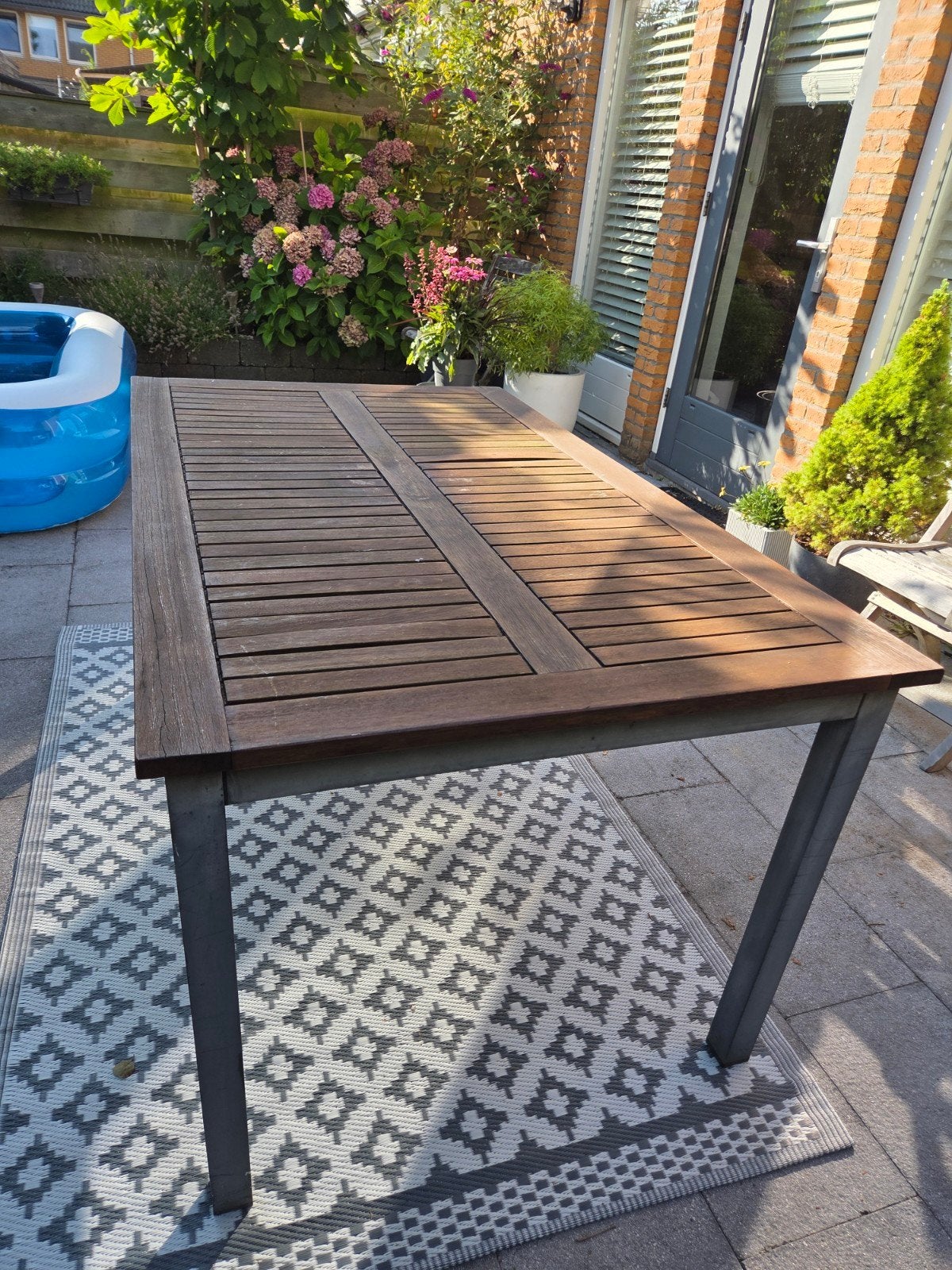 Houten tuintafel met metalen onderstel, Ophalen, Gebruikt, Rechthoekig, Hout