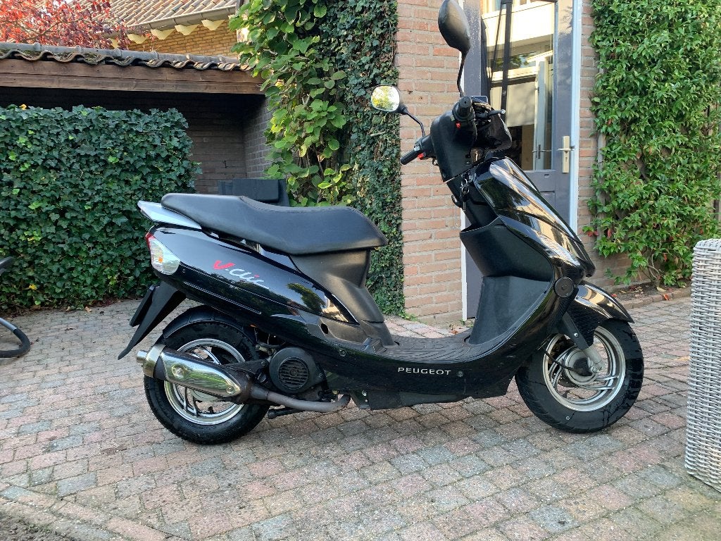 Zwarte Peugeot v-cliché scooter, Ophalen, Gebruikt, Overige modellen, Benzine