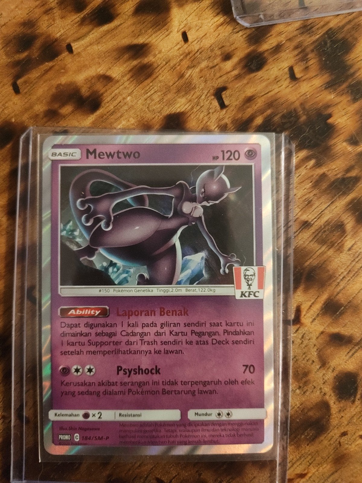 Mewtwo Pokémon kaart  KFC Promo Indonesisch, Hobby en Vrije tijd, Ophalen, Zo goed als nieuw, Losse kaart