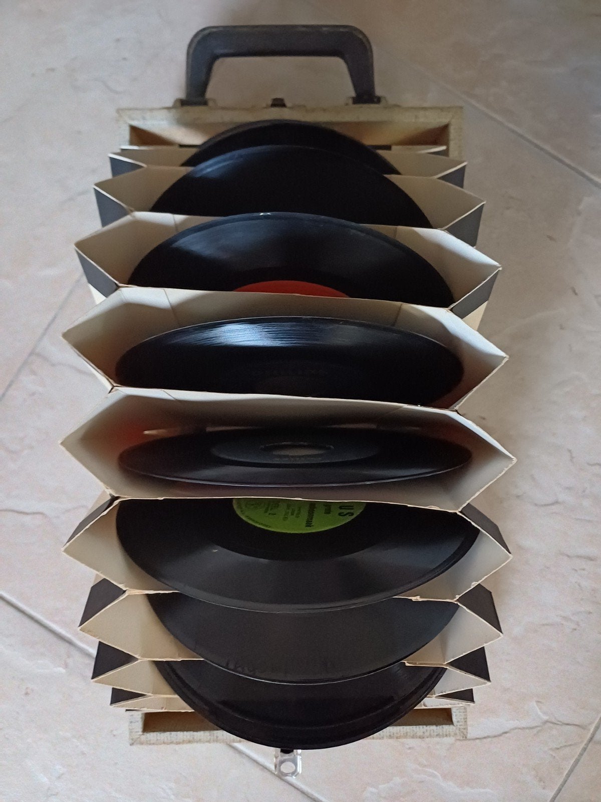 Koffer met diverse singles - Pop, Klassiek, Nederlandstalig, Cd's en Dvd's, Ophalen of Verzenden, Gebruikt, 7 inch, EP
