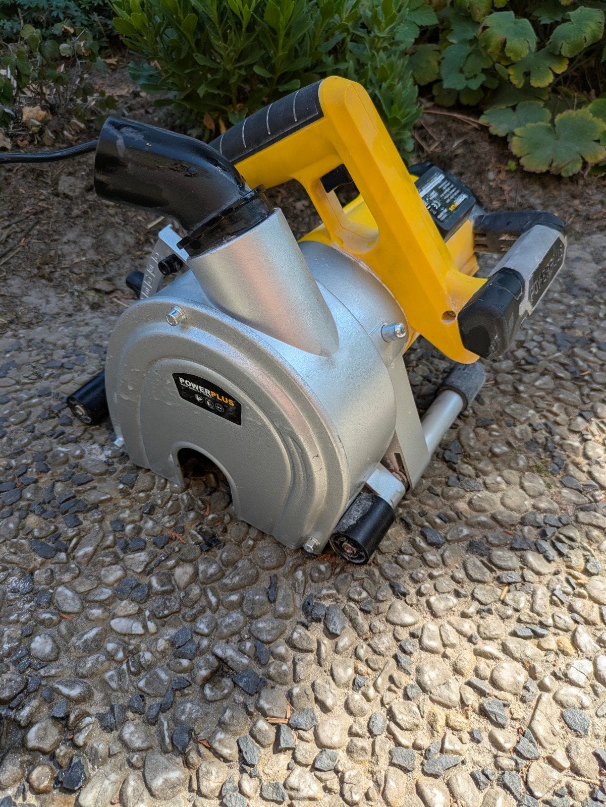 Power plus muursleuven frees / zaag, Ophalen, Gebruikt, Elektrisch, Powerplus PRO