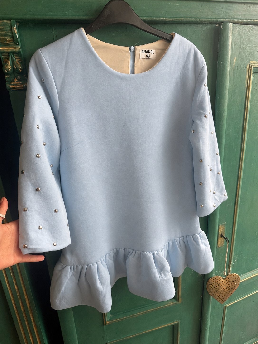 Vintage CHANEL baby blauwe jurk met zilveren studs, Maat 38/40 (M), Blauw, Ophalen of Verzenden, Gedragen