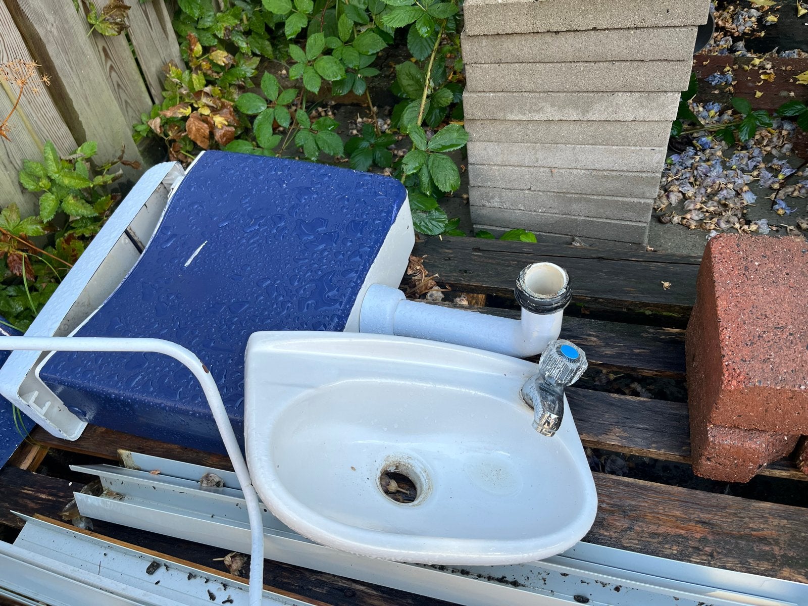 Mini wastafel met kraan - WC fontein, Ophalen, Gebruikt, Wastafel