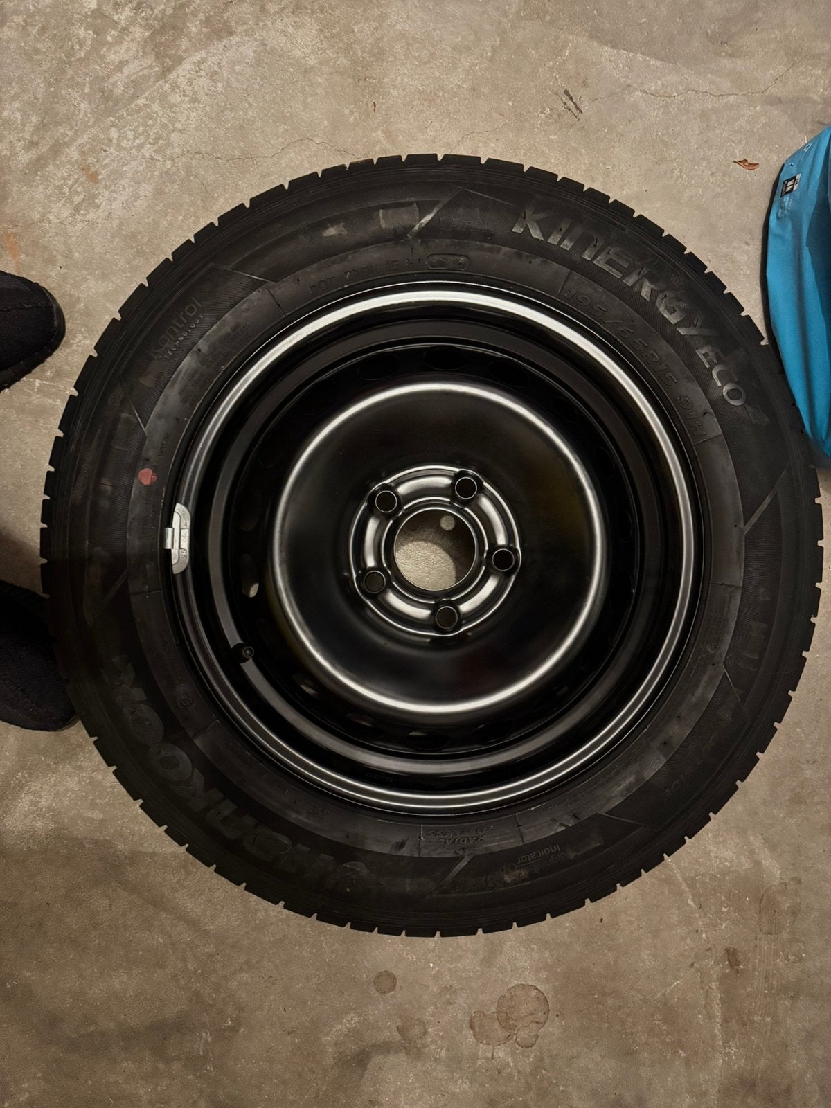 Hankook Kinergy Eco band 195/65 R15 91H + stalen velg, Ophalen, 15 inch, Band(en), 195 mm