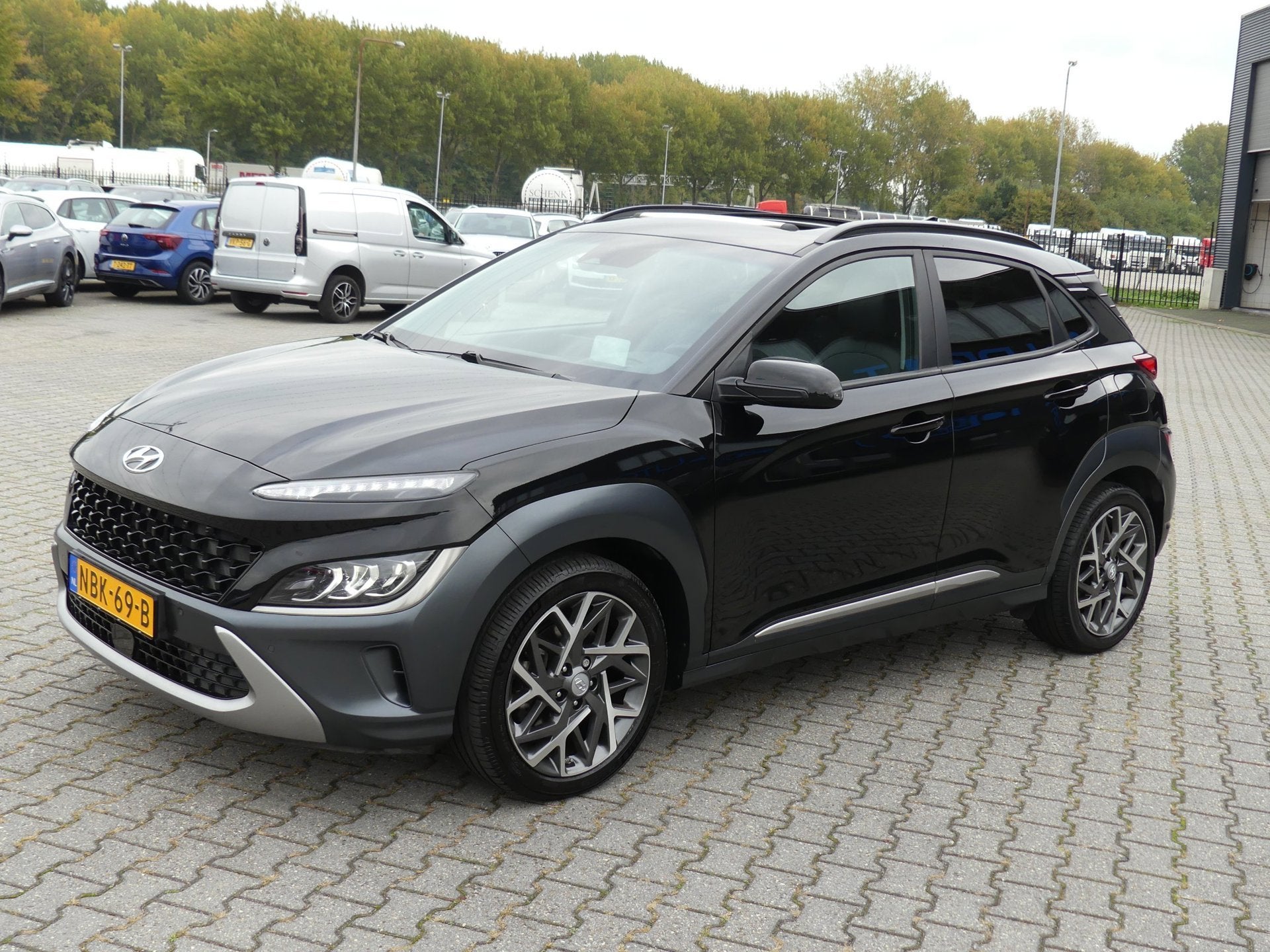 Hyundai KONA 1.6 GDI HEV Fashion Design Premium Sky / Schuif, Dealer onderhouden, Gebruikt, Zwart, Leder