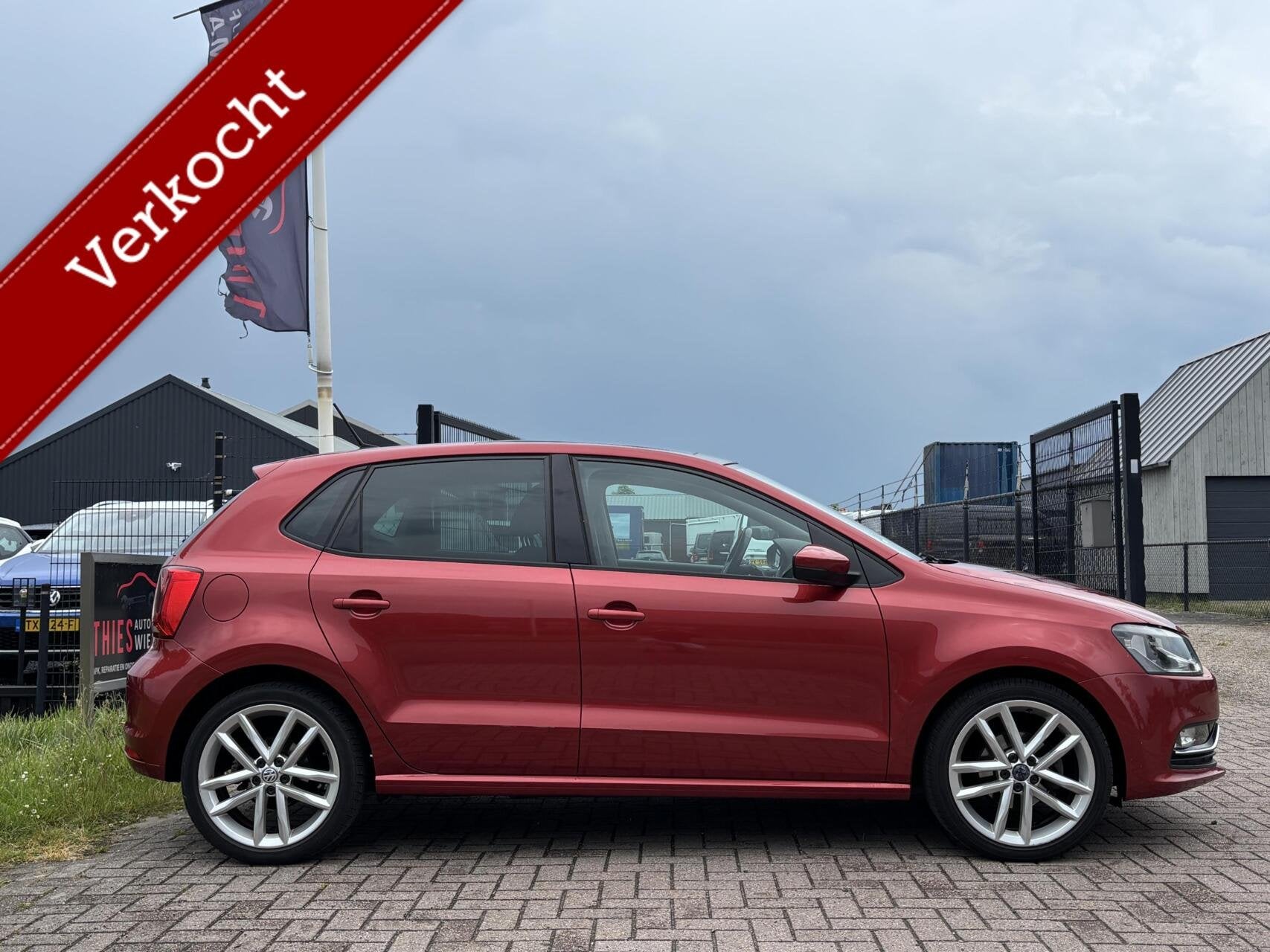 Volkswagen Polo 1.2 TSI Highline cruise pano pdc, Euro 6, 4 cilinders, Origineel Nederlands, Bedrijf