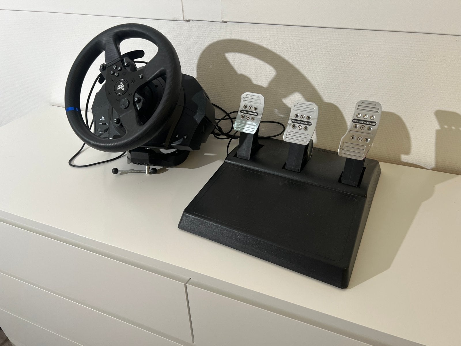 Thrustmaster T300RS + T3PA Pedalen - incl. Brake mod, Ophalen of Verzenden, Zo goed als nieuw, Stuurtje of Sportattribuut