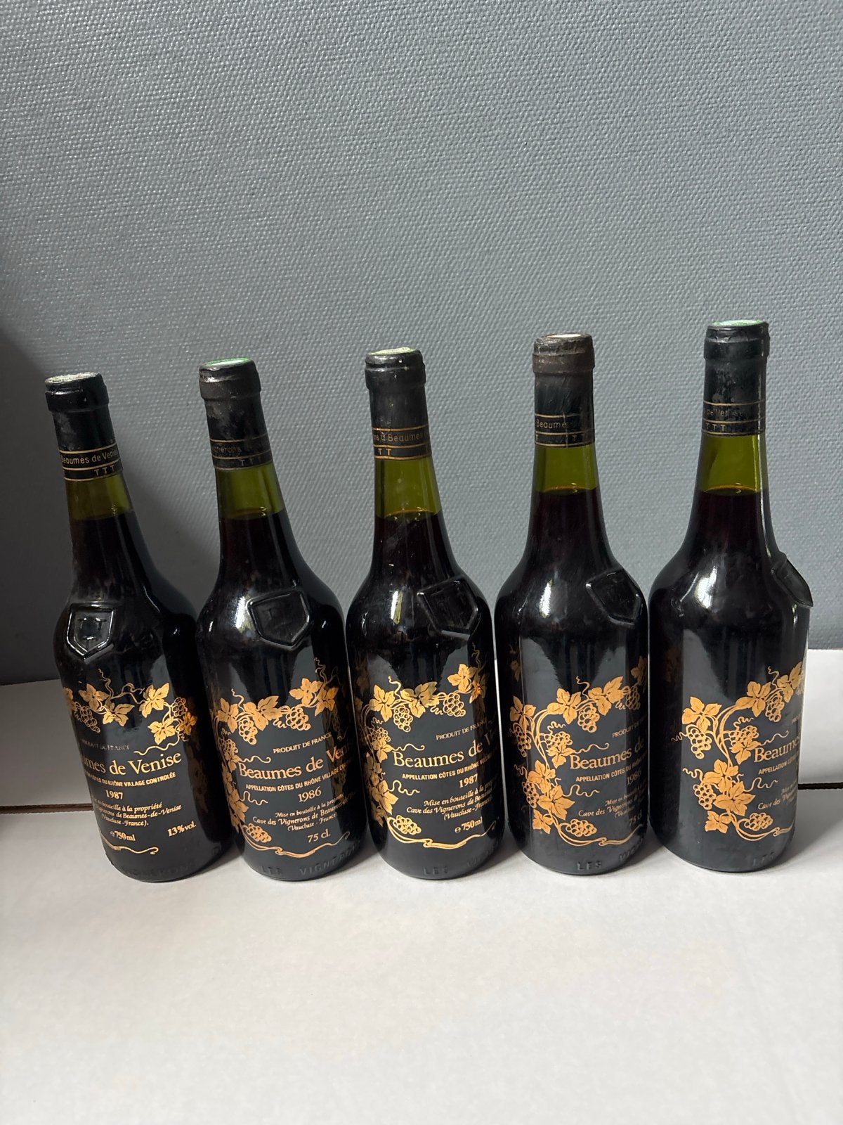 5 flessen Beaumes de Venise wijn - Jaren '80, Ophalen of Verzenden, Gebruikt, Frankrijk, Rode wijn
