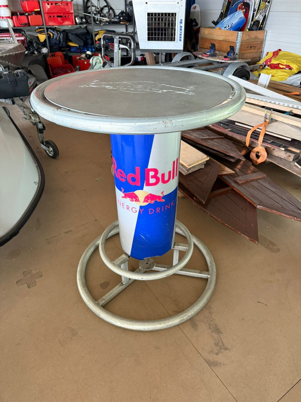 Redbull statafel, Huis en Inrichting, Ophalen, Zo goed als nieuw