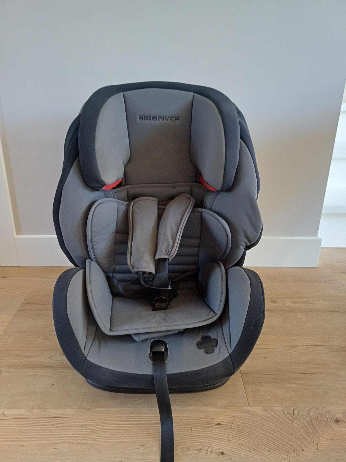 Kidsriver Isofix Autostoel - Veilig en Comfortabel, Gebruikt, 9 t/m 18 kg, Isofix, Ophalen