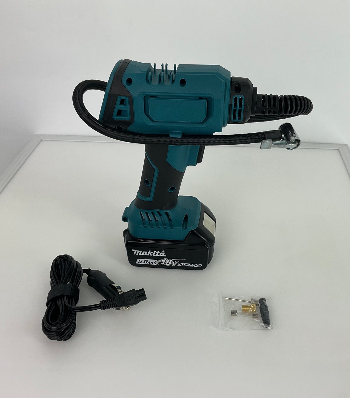 Nieuwe luchtpomp werkend op Makita 18V LXT accu’s, Ophalen of Verzenden, Nieuw
