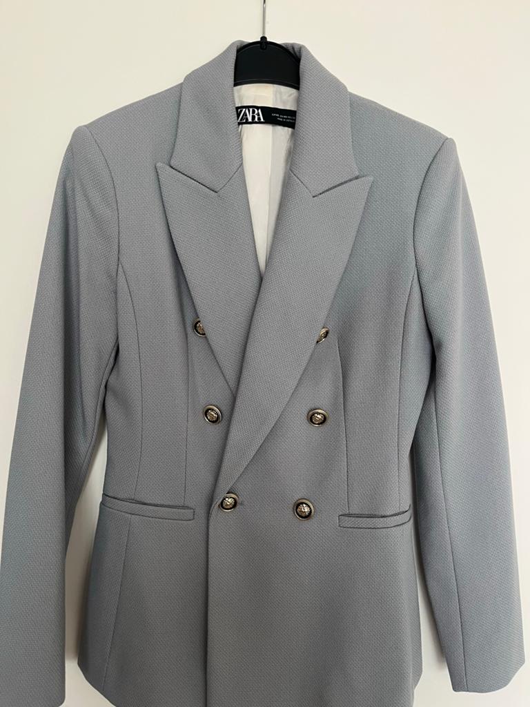 Zara Colbert - Stijlvol Grijs Jasje met Gouden Knopen, Ophalen of Verzenden, Zo goed als nieuw, Jasje, Maat 34 (XS) of kleiner